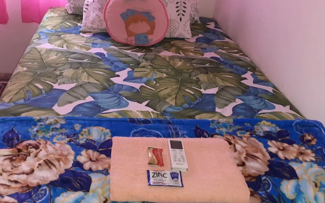 Almira Homestay near Airport - Hostel