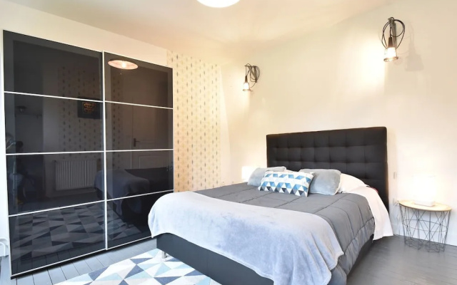 Luxury Home in Magny-en-bessin With Garden, Beach at 4km