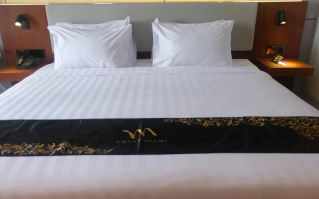 Grand Miami Hotel