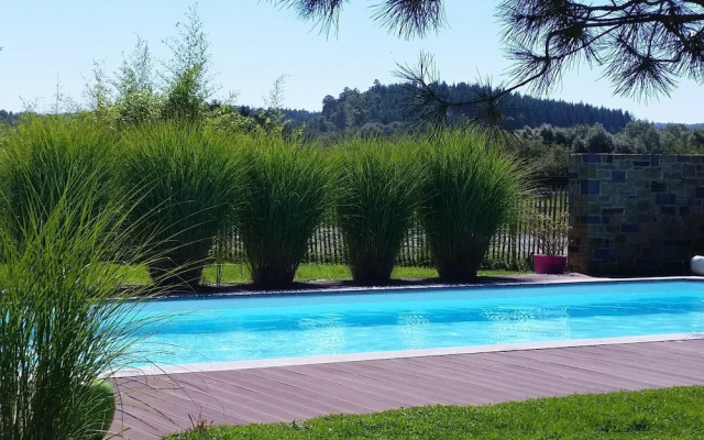 Beautiful Holiday Home with shared Pool in Eprave