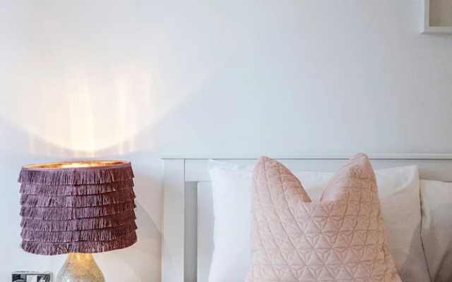 Royal Docks Guesthouse by LUXHABITAT