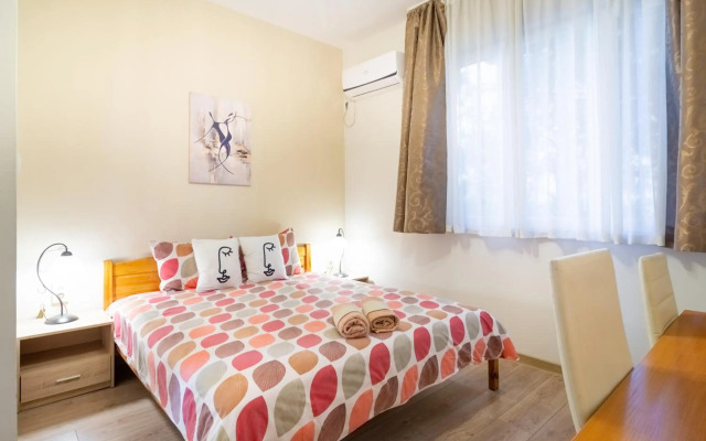 Madrid spacious and quiet family Apartment