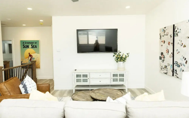 Sunny Days by Freedom Vacation Rentals
