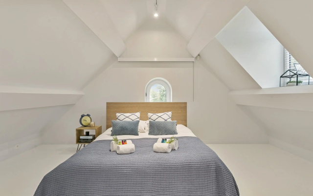 Luxurious villa with sauna in the countryside
