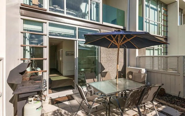 24 Marina View Retreat - Taupo Holiday Apartment