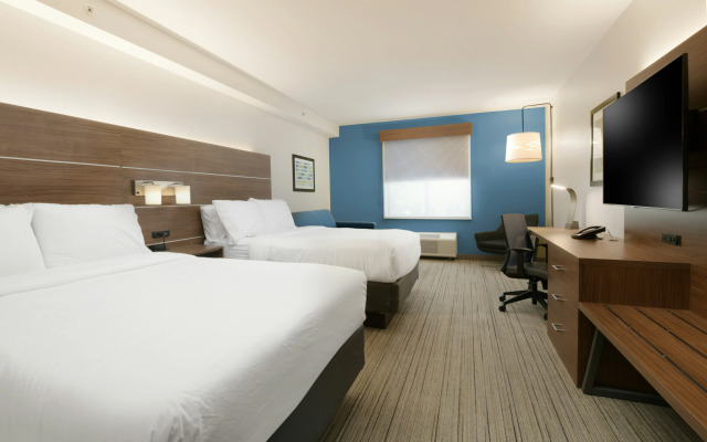 Holiday Inn Express & Suites Williamstown - Glassboro