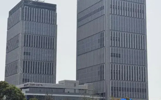 Orange Hotel (Kunshan South Railway Station Taishan Road)