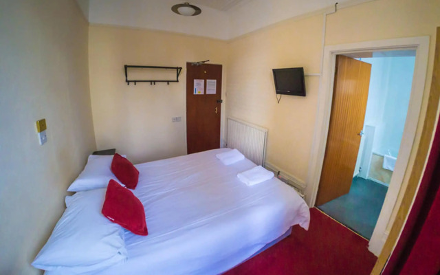 Fairmount Hotel