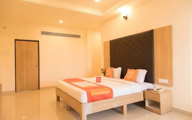 Hotel Solitaire by OYO Rooms