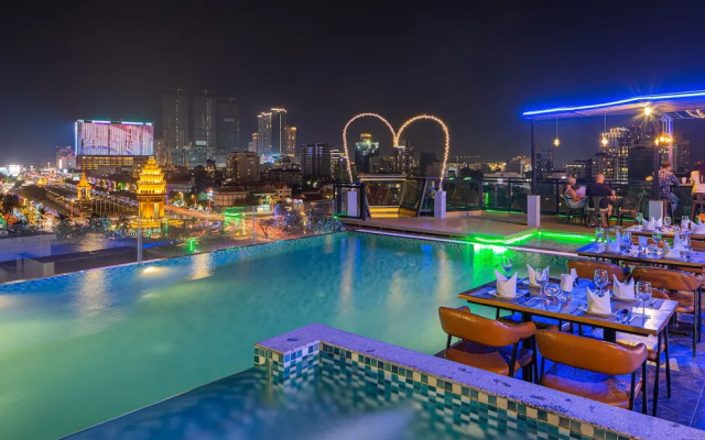 Luxury apartment by PhnomPenh 51 Hotel