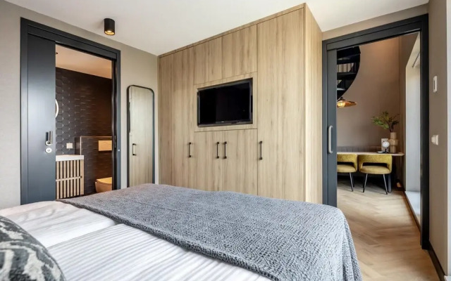 Playful and Luxurious Apartment in Heart of Delft