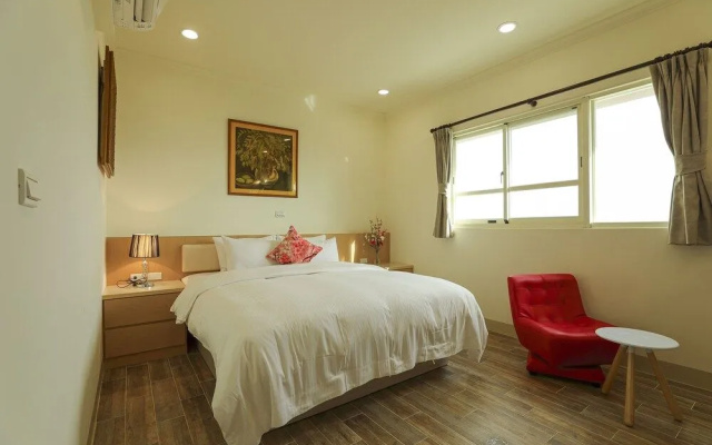 Tianyi Xuanyuan station homestay