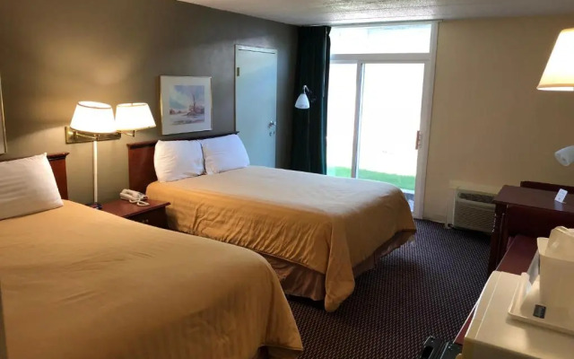 Norwood Inn and Suites Worthington