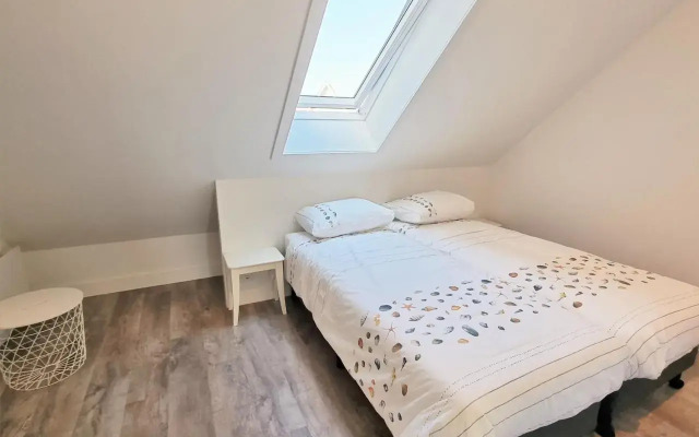 DJV86 NEW Modern holiday home in central location