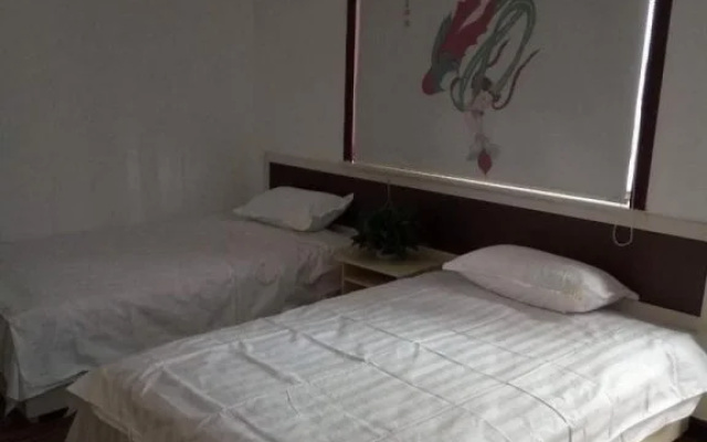 Donglai Hostel Dunhuang