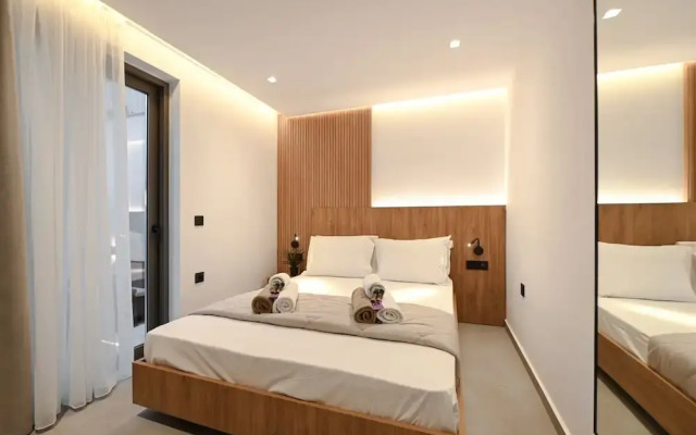 MGK Luxury Suites With a Private Pool Ligaria