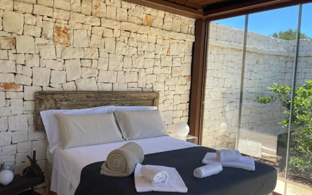 Ostuni Mirror Trullo And Mirror House
