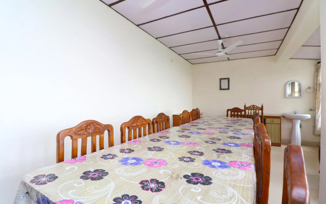 OYO 24525 Hotel Country Lodge