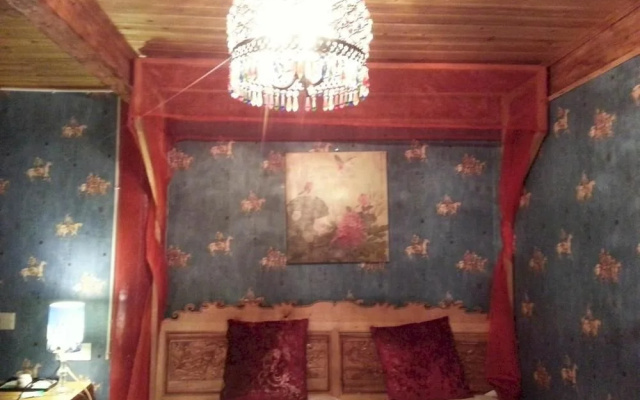 Spring Breeze Inn