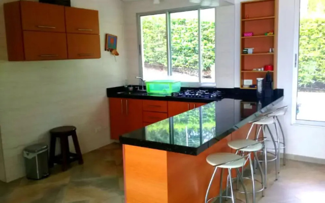 Casa con Piscina Privada Anapoima