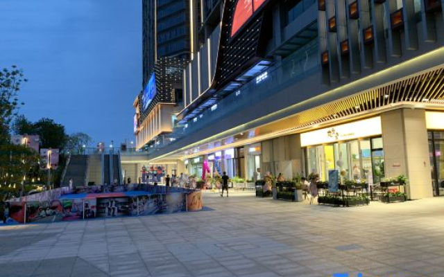 Muning morning hotel (Tianfu Yixinhu Metro Station)