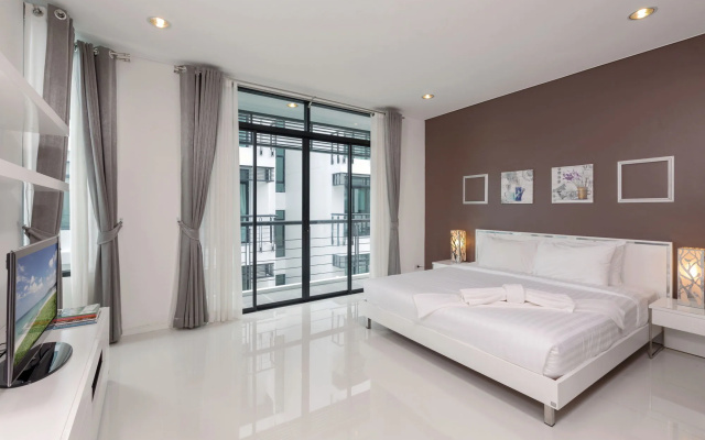 Kamala Regent Residence