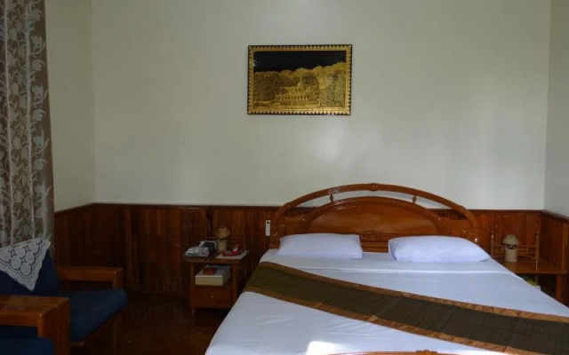 Mrauk Oo Nawarat Hotel