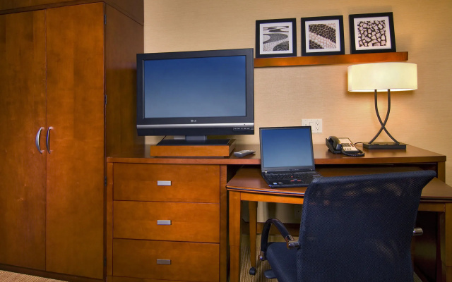Courtyard by Marriott Dayton-University of Dayton