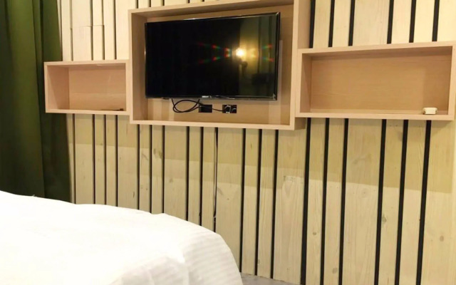 Yizhong Loft Hostel