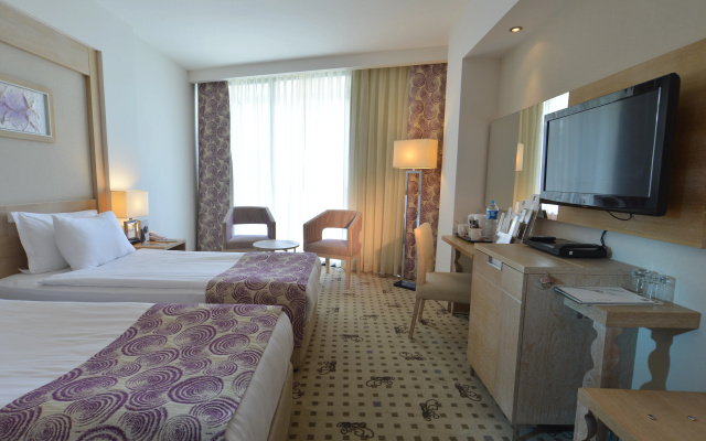 Baia Lara Hotel