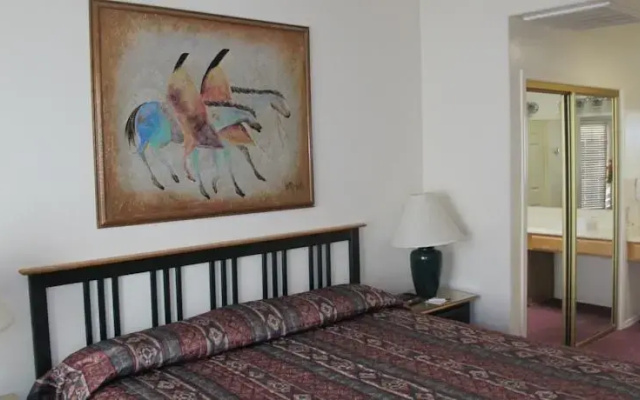 Inn at San Ignacio Condo Hotel