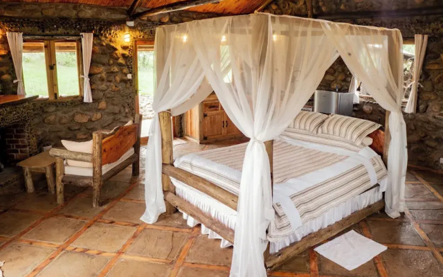Honeymoon Hut