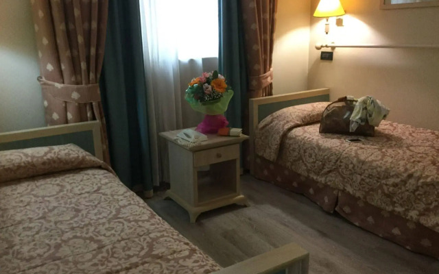 Green Park Hotel