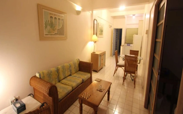 Paradise Lagoon Apartment