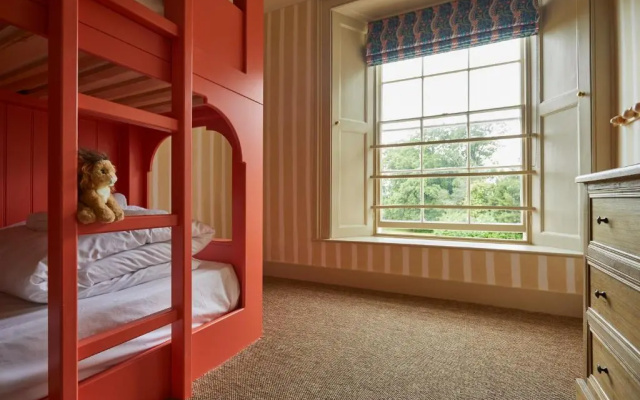 The Retreat, Elcot Park