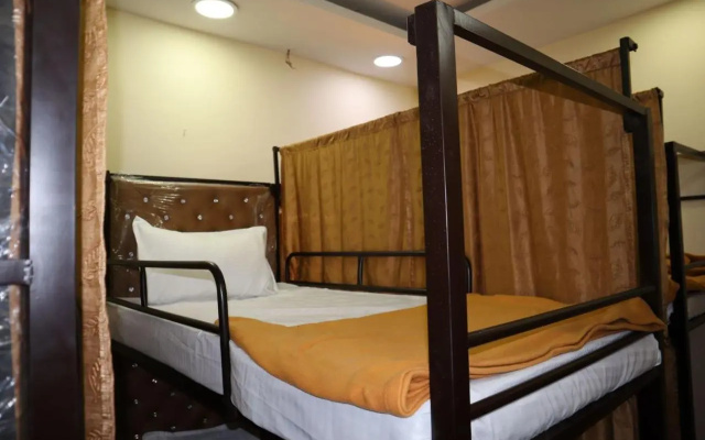 Indigo Room Sharing Dormitory - Near International Airport