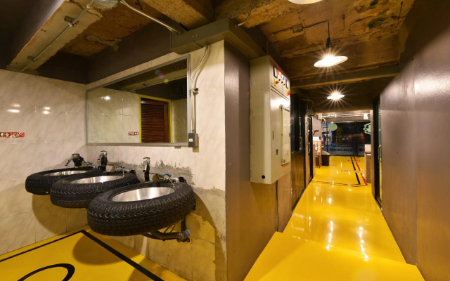 248 Street Hostel