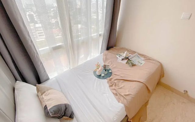 Elegant And Nice 2Br At Menteng Park Apartment