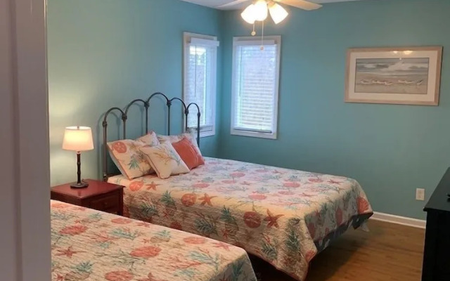 Tortuga 5 Bedroom Home by RedAwning