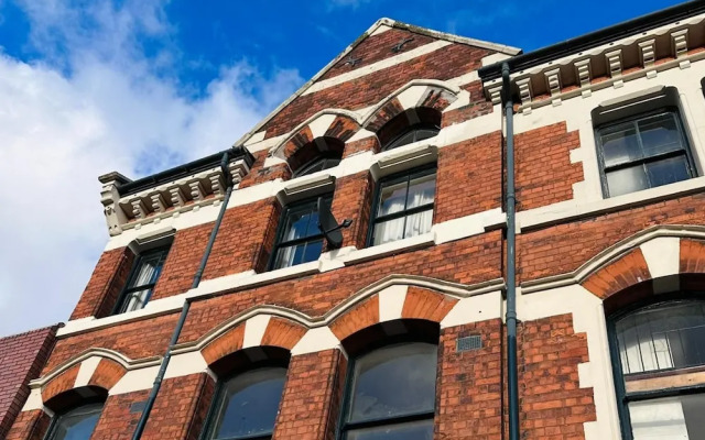 The Jewel Box Birmingham City Apartment