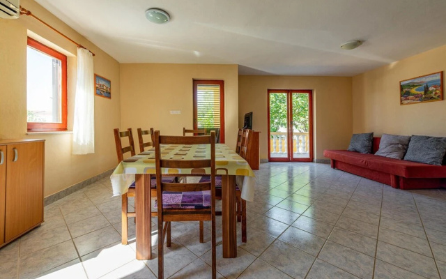 Beautiful Apartment in Vrsi With Wifi and 2 Bedrooms