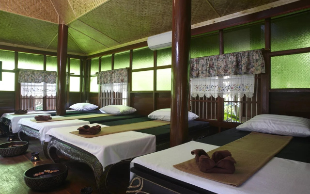 360 Tanawasin Resort & Spa