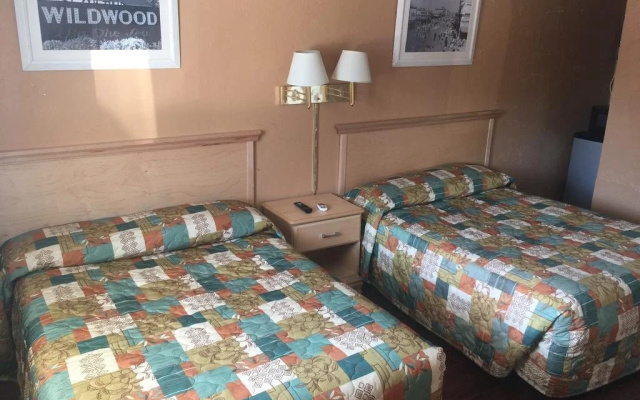 Surf Comber Motel