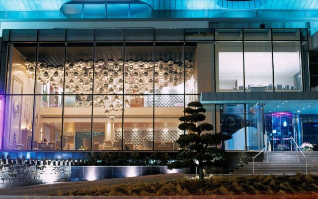 The G Hotel and Spa вид на фасад