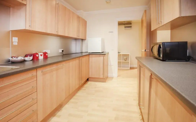 Prime Location Lets - Clarence House Serviced Apartments