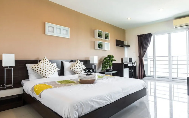 Grand Holiday Residence