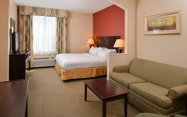Holiday Inn Express Hotel & Suites Harrison by IHG