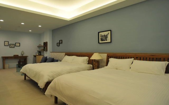 Jhongshan Building Bed and Breakfast