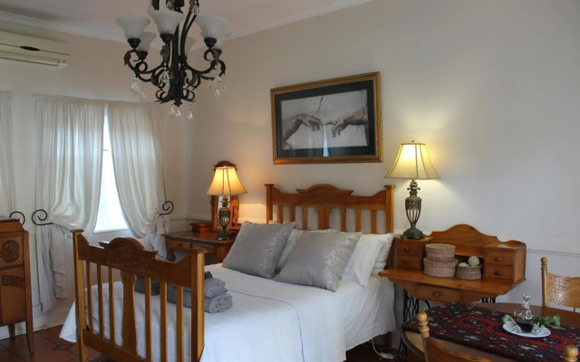 A Tapestry Garden Guest House