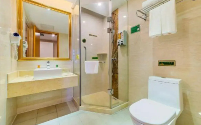 Vienna Hotel Shenzhen Gongming Hufa Bei Road Branch